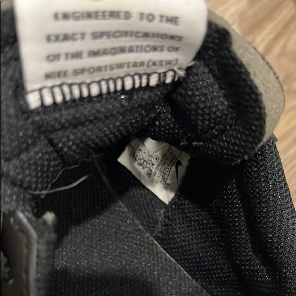 Nike Black and White Sneakers - NEW! 🆕 - Picture 13 of 13
